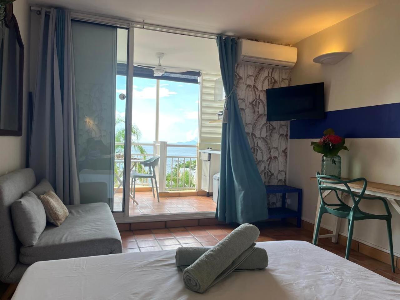 L'Escale Bleue Apartment Ла Трините Екстериор снимка